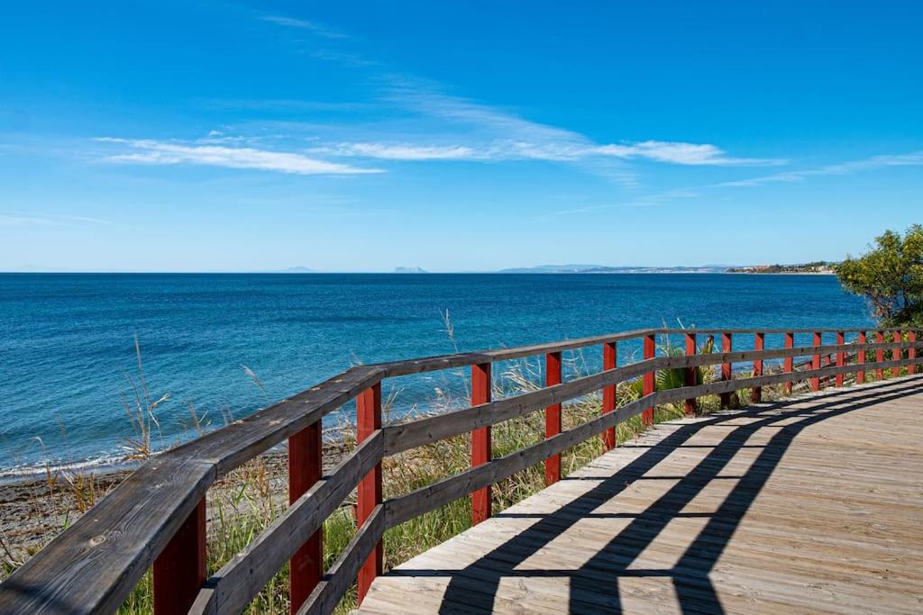 Estepona Luxury Seafront Penthouse With Parking Екстериор снимка